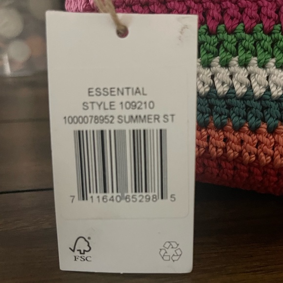 The Sak Hand-Crocheted Travel Pouch NWT 🌼🌸☀️⛱ - Picture 9 of 10